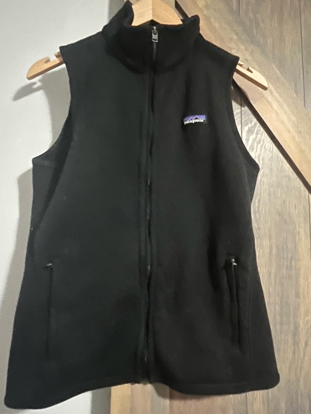 Patagonia Black Women's Fleece Vest with Zip Pockets